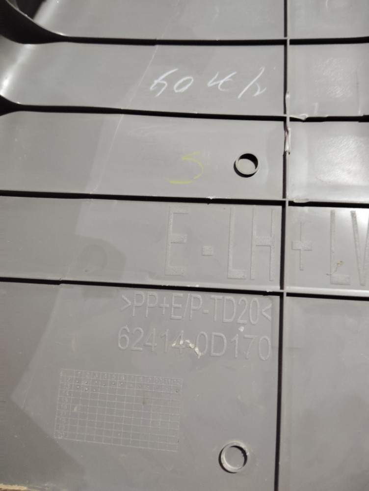 Acabamento Coluna Central Esquerdo Toyota Etios 2016 A 2019 3