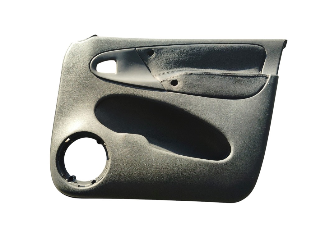 Forro De Porta Dianteiro D Citroen Xsara Picasso 2004 A 2012 Preto 1