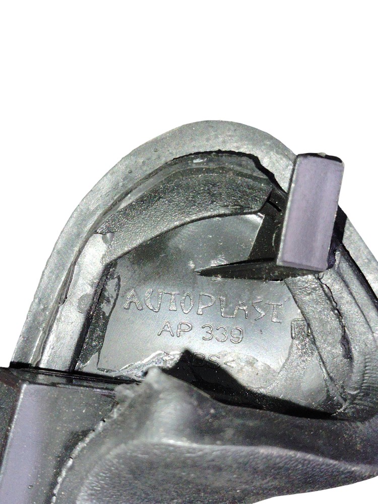 Moldura Ossinho Da Porta Dianteira Direita Vectra 1996/2005 7