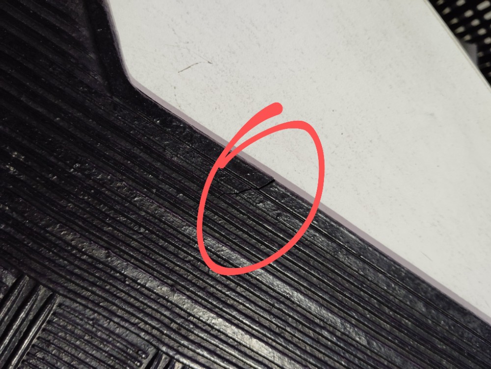 Tapete Borracha Fiat Com Detalhes  Preto 4