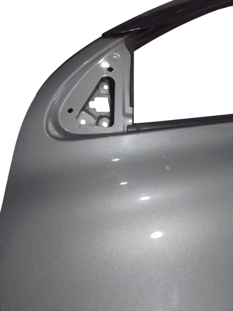 Porta Dianteira Esquerdo Nissan March 2011 2012 Dianteira Esquerdo Cinza 3
