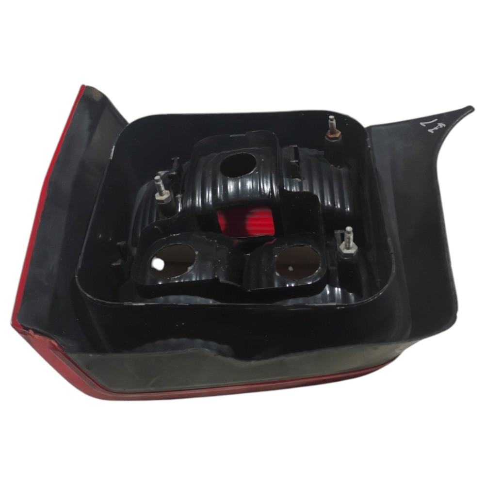 Lanterna Traseira Esquerdo Fiat Uno Mille V19 Esquerdo/motorista Vermelho E Branco 6