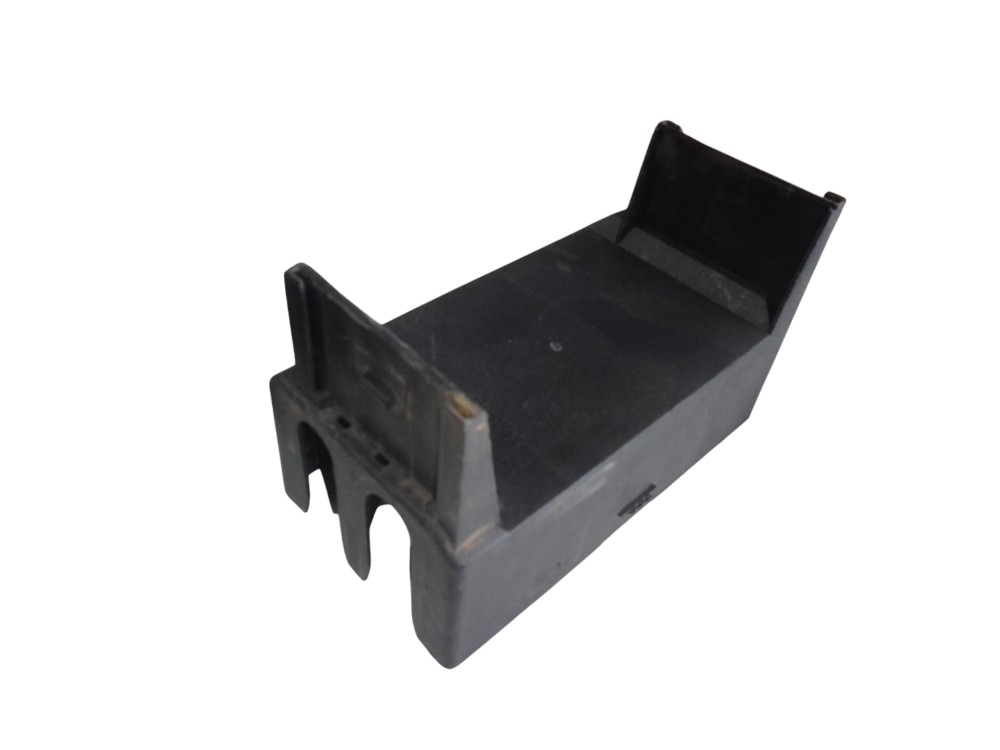 Suporte Caixa De Fusíveis Externa Chevrolet Vectra 96/05 5