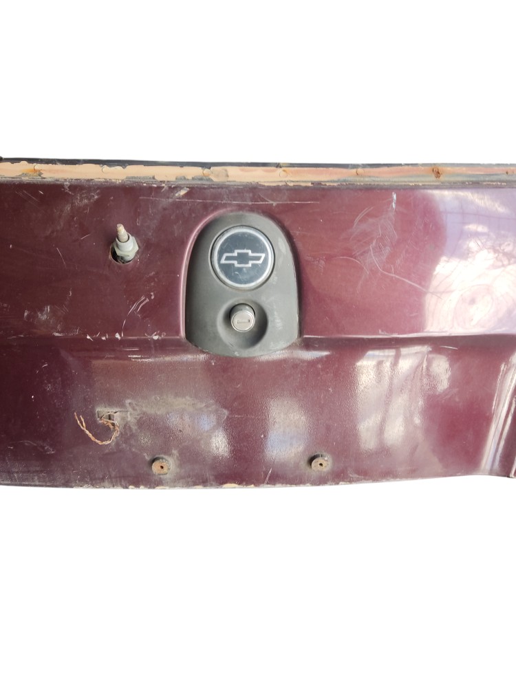 Twmpa Traseira Porta Malas Chevrolet Corsa Wind 1996/2002 Vinho 8