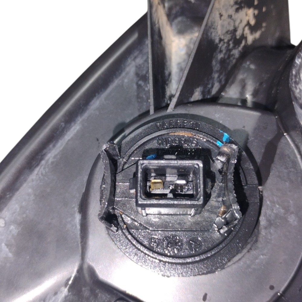Farol dianteiro lado direito Fiat uno Mille V19 3