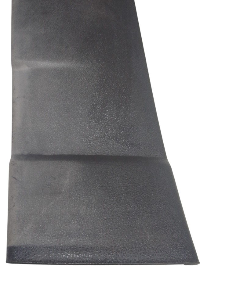 Moldura Coluna Central Esquerdo Volkswagen Polo Sedan 03 14 Preto 5