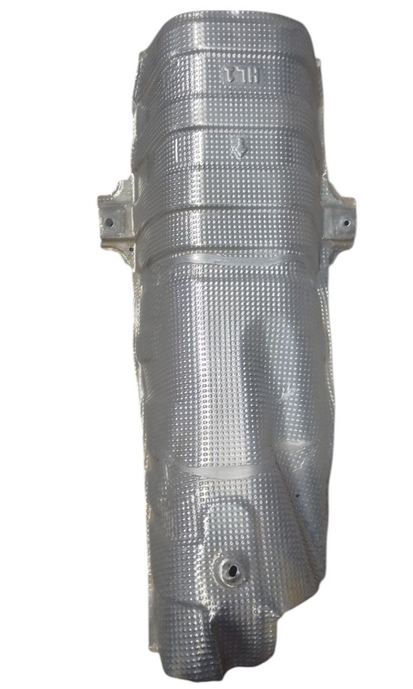 Defletor calor escapamento Nissan March versa Renault 2012