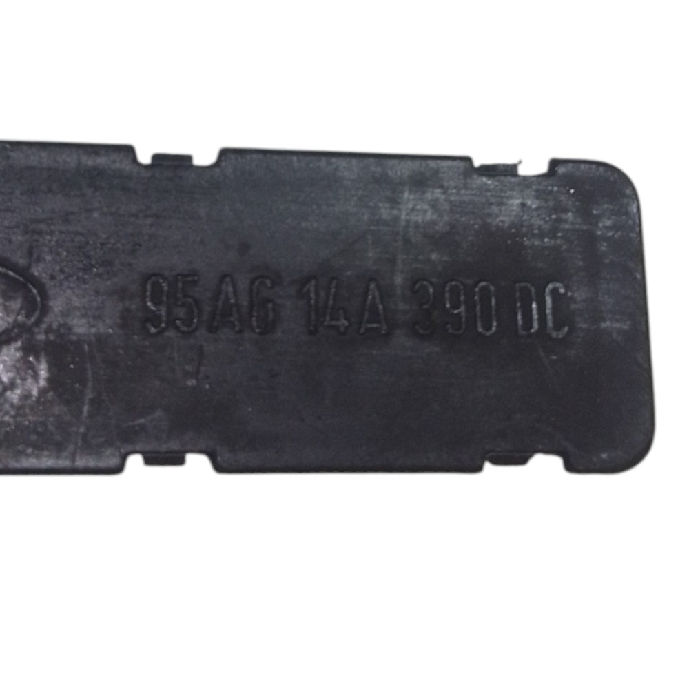 Moldura Acabamento Painel Central Ford Escort 95ag-14a-390dc Preto 6