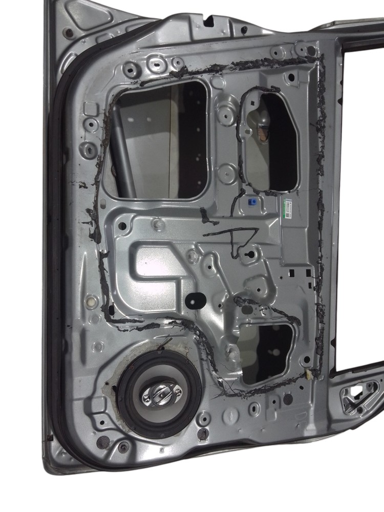 Porta Dianteira Esquerdo Nissan March 2011 2012 Dianteira Esquerdo Cinza 4