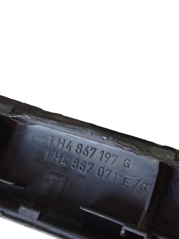 Moldura Puxador Traseiro Esquerdo Vw Golf 1995/2000 Preto 6