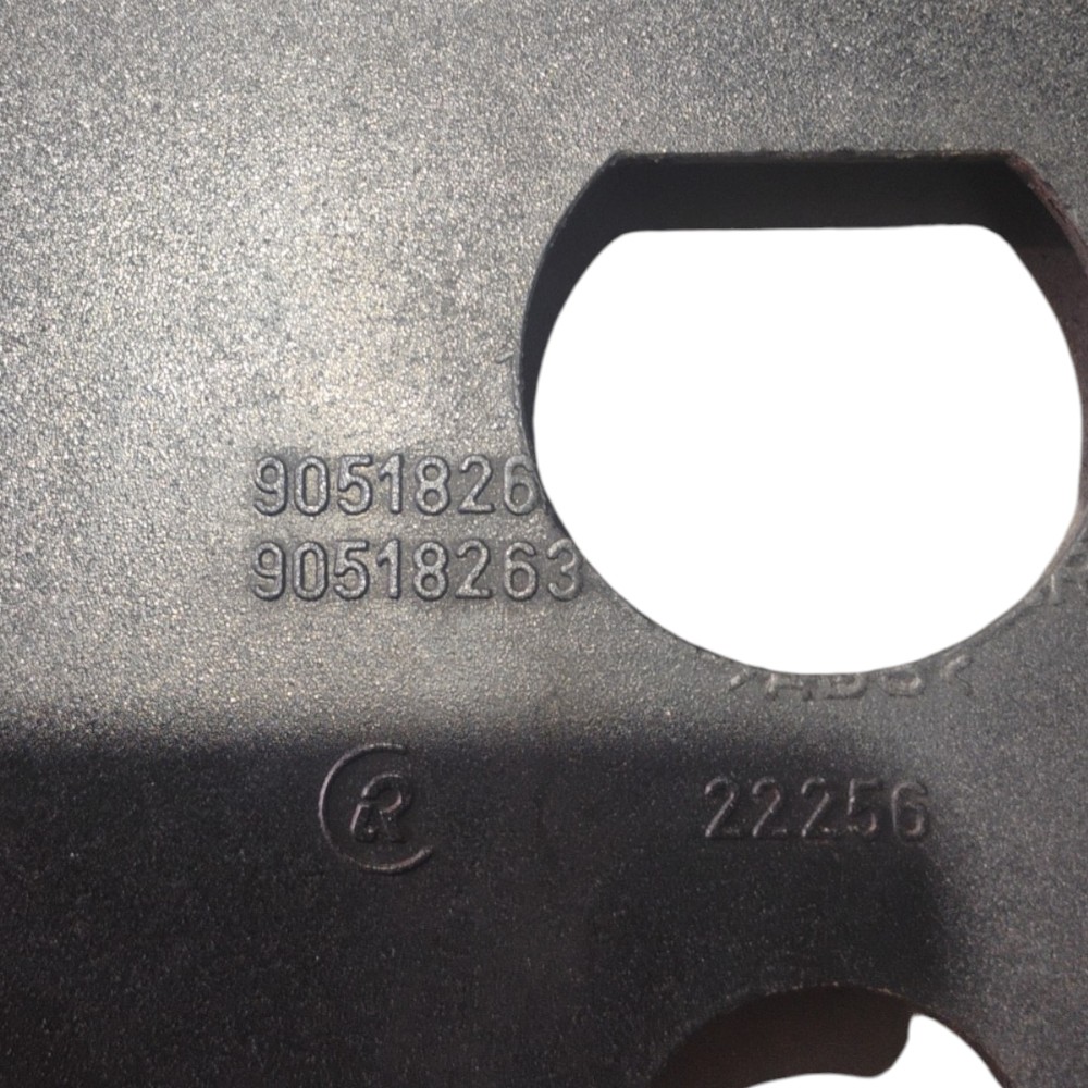 Moldura Traseira Placa Chevrolet Gm Astra 1995 90518263 V20 Preto 4
