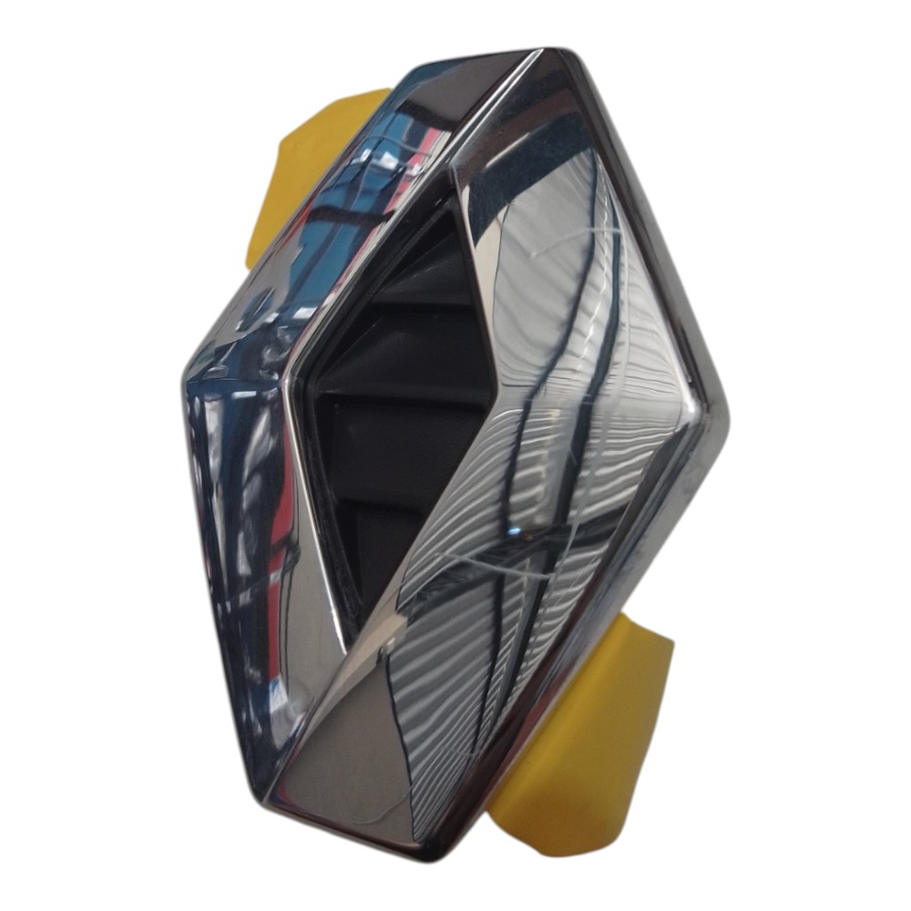 Emblema Logo Tampa Traseira Renault Sandero Logan 908891360r Prateado 6