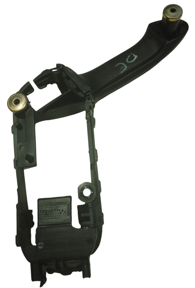 Puxador porta dianteira esquerda Volkswagen Corsa 2001