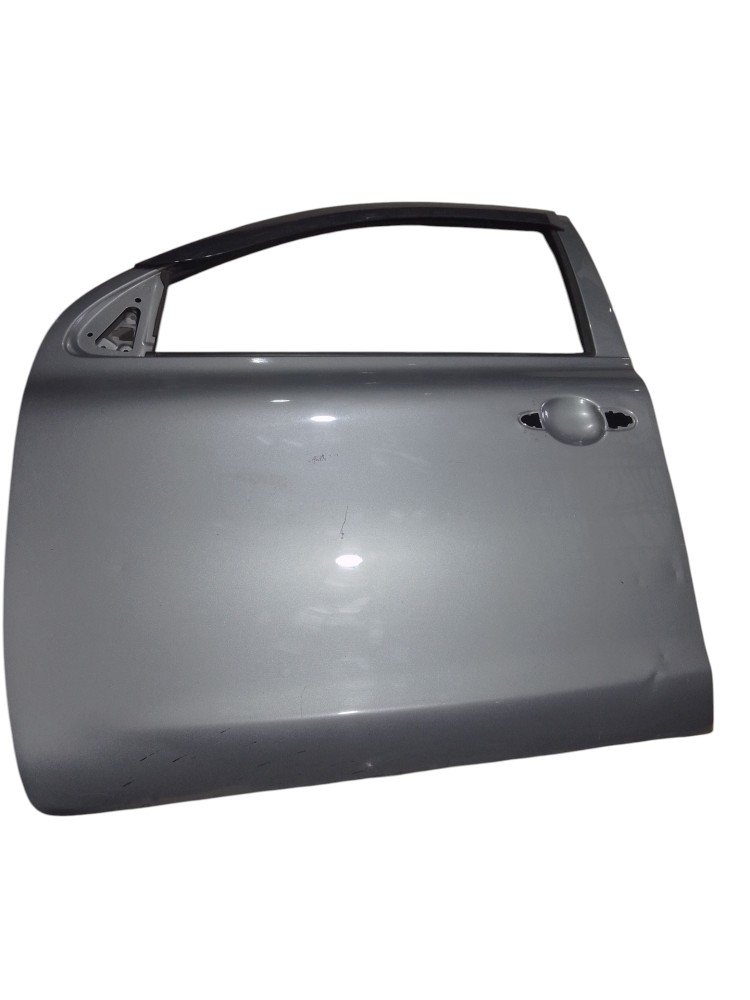 Porta Dianteira Esquerdo Nissan March 2011 2012 Dianteira Esquerdo Cinza 1