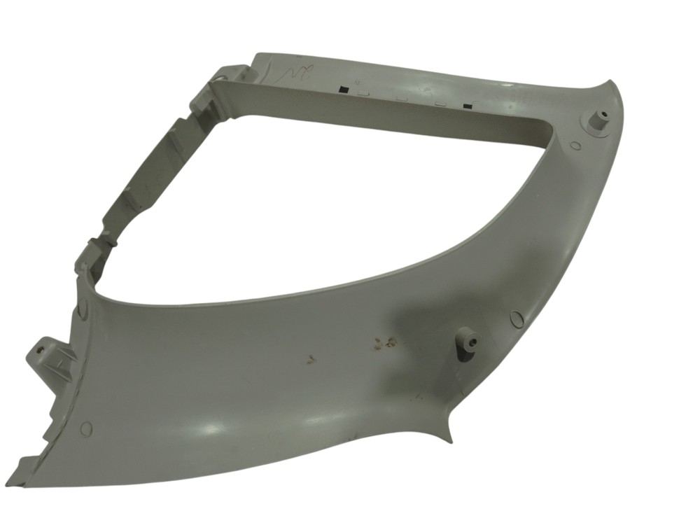 Acabamento Coluna Traseira Esquerdo Chevrolet Corsa 2001 Bege