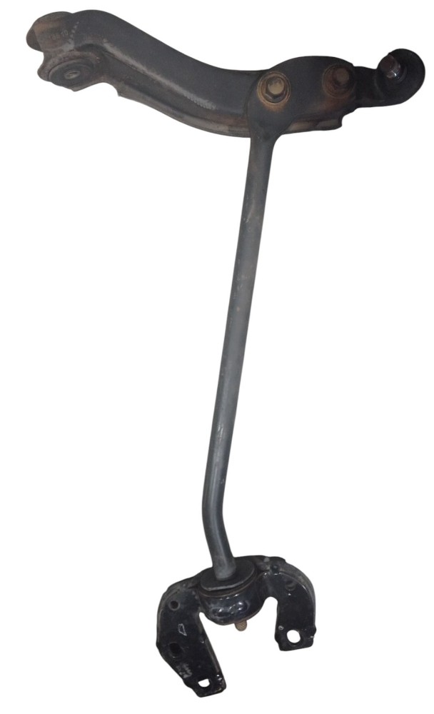 Bandeja braço suspensão dianteiro direito GM 2001 2002
