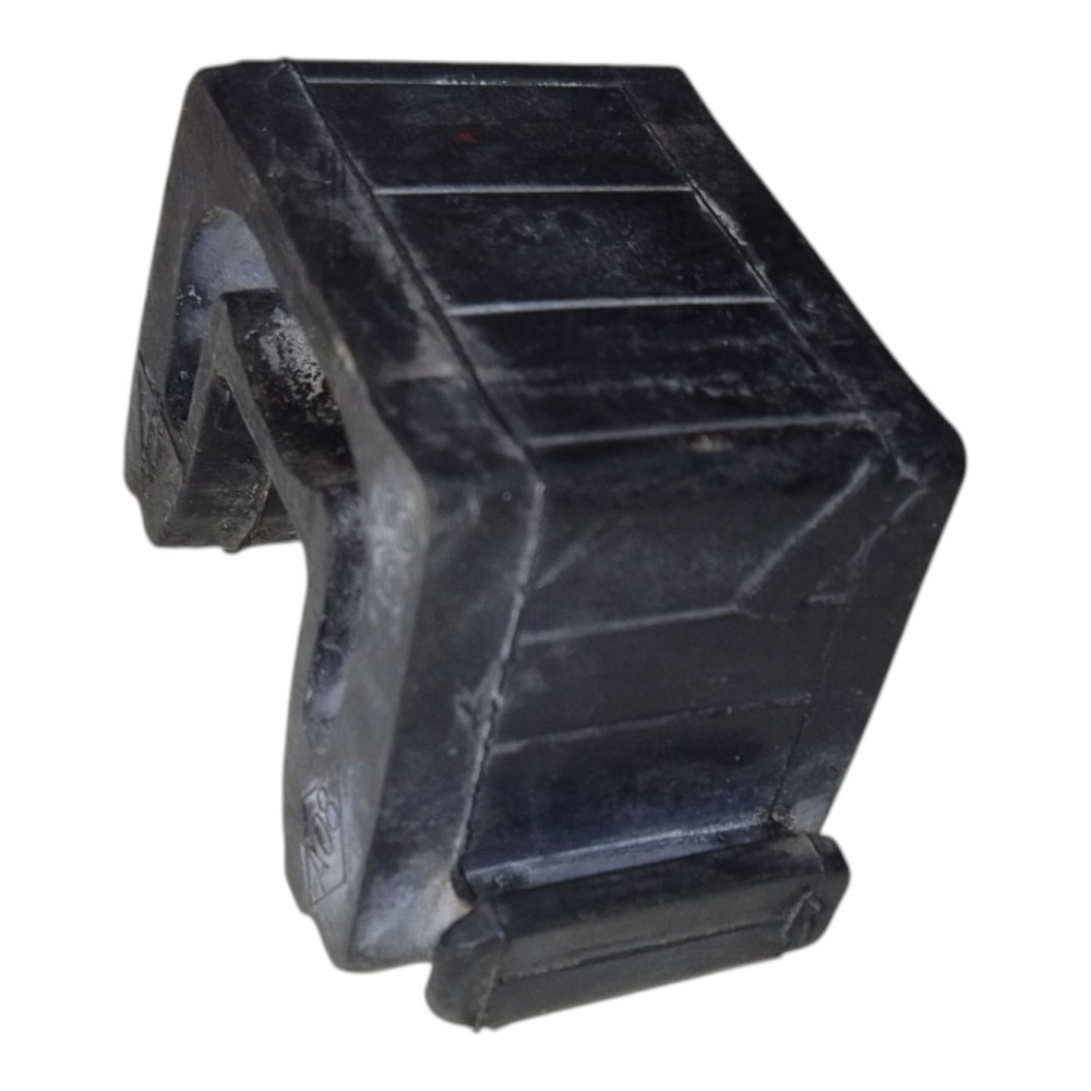 Bucha Suporte Radiador Sandero Duster Logan 215060007r Preto 8