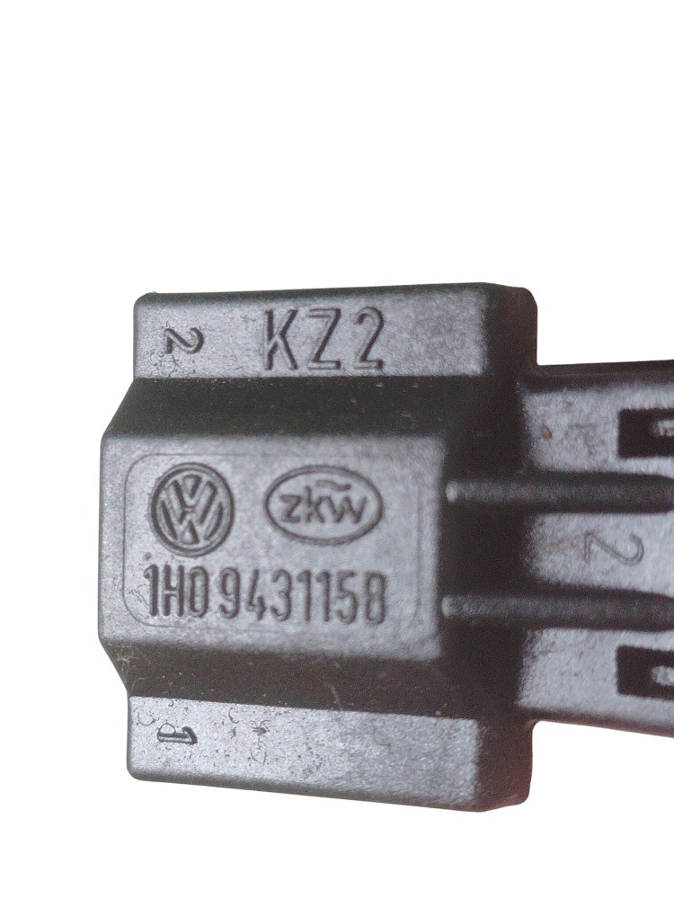 Luz De Placa Soquete Vw Golf 1995 A 2000 Et3562 8