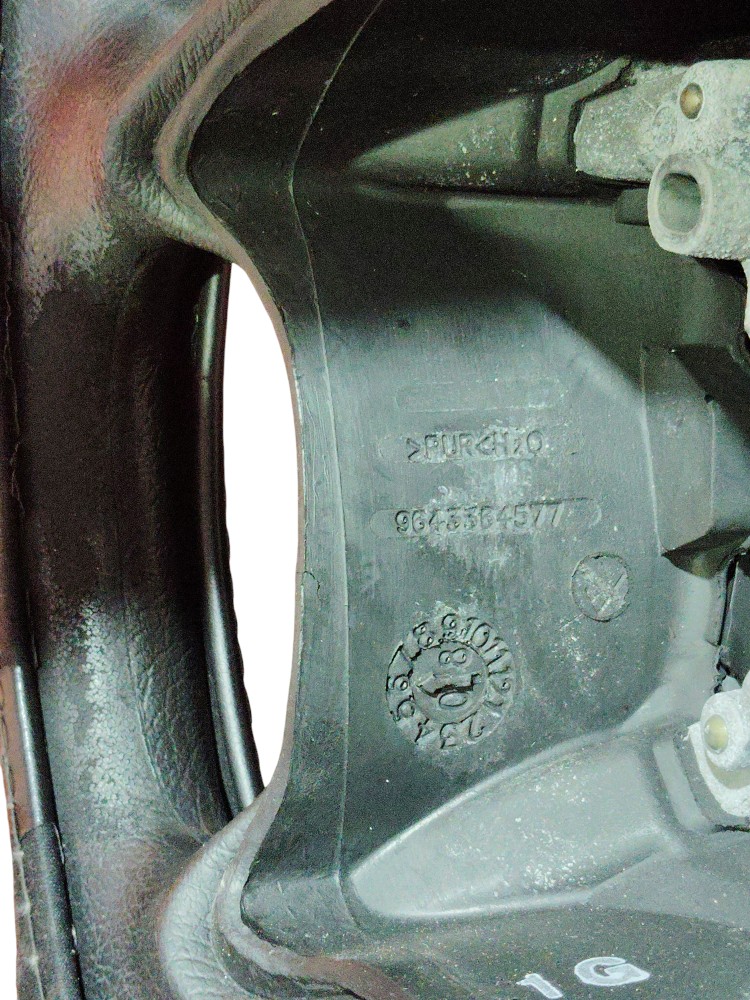 Volante Direção Citroen Xsara Picasso 2000 A 2010 Usado Preto 8
