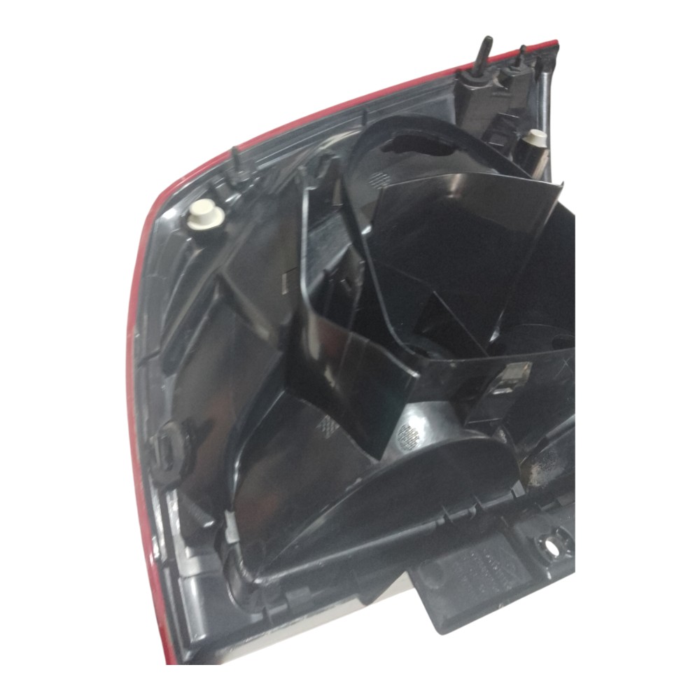 Lanterna Esquerdo Renault Oroch 2018/2023 265558355r Esquerdo/motorista Vermelho 13