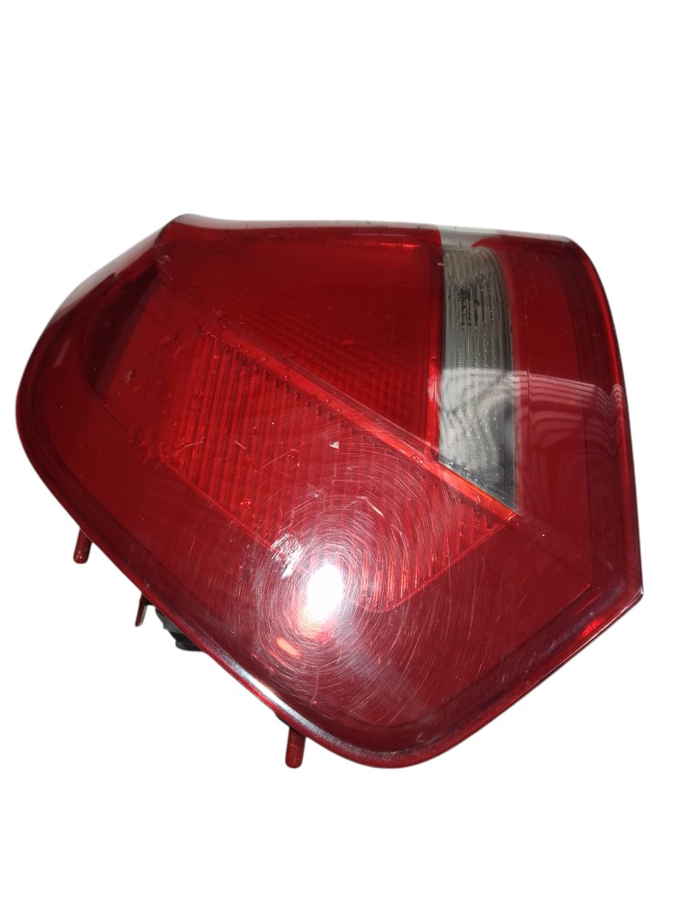 Lanterna traseira esquerda Volkswagen fox SpaceFox 2014 8
