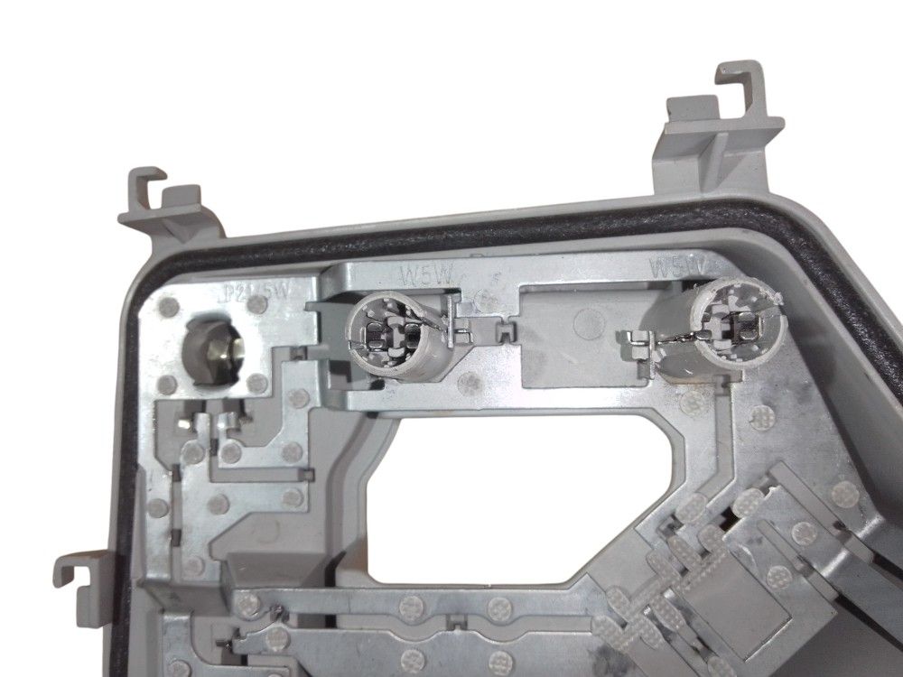 Circuito Lanterna Traseira Esquerda Volkswagen Gol 2010/2017 Esquerdo/motorista 5