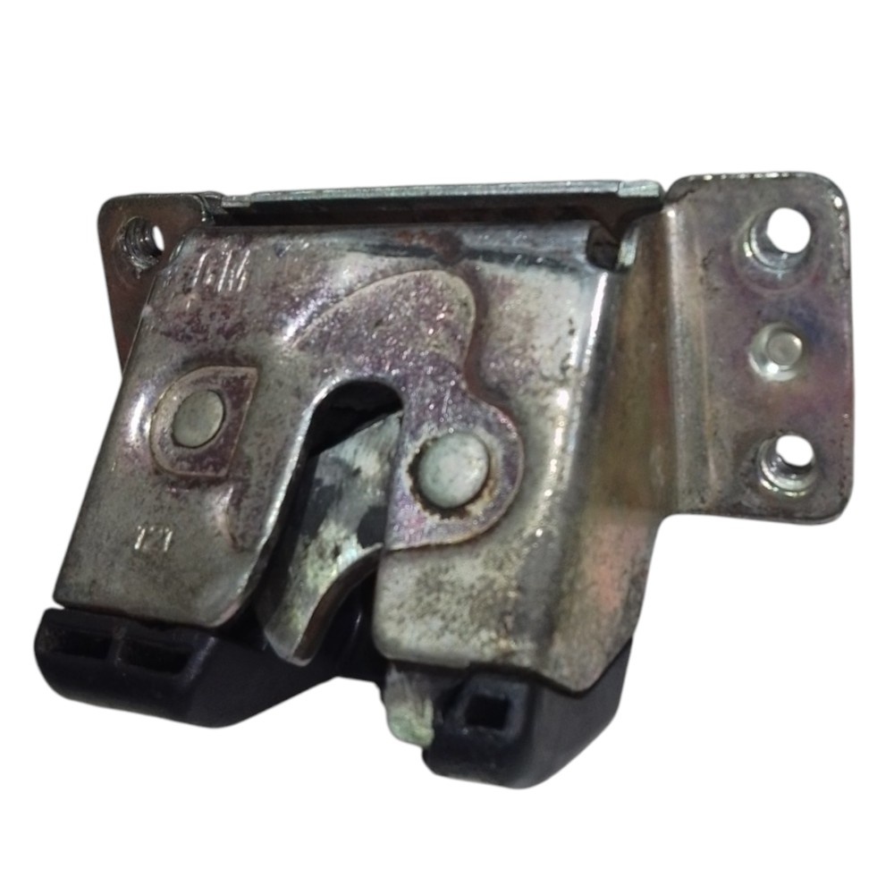 Fechadura Tampa Traseiro Porta Malas Gm Zafira 2001 A 2012 3
