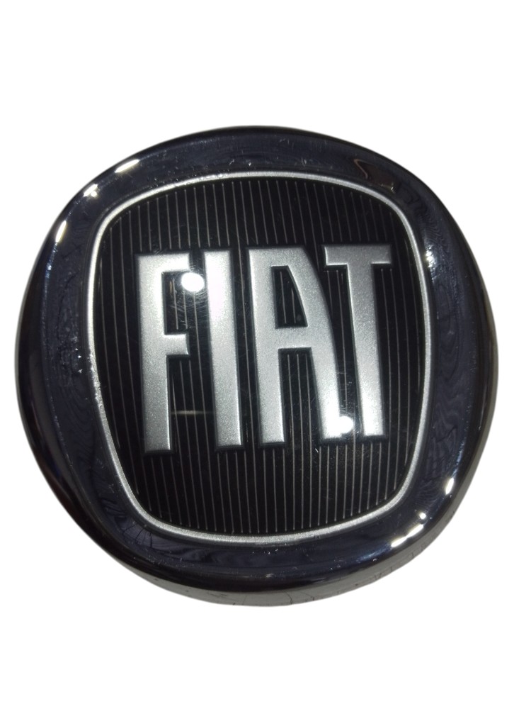 Emblema grade radiador Fiat original argo cronos