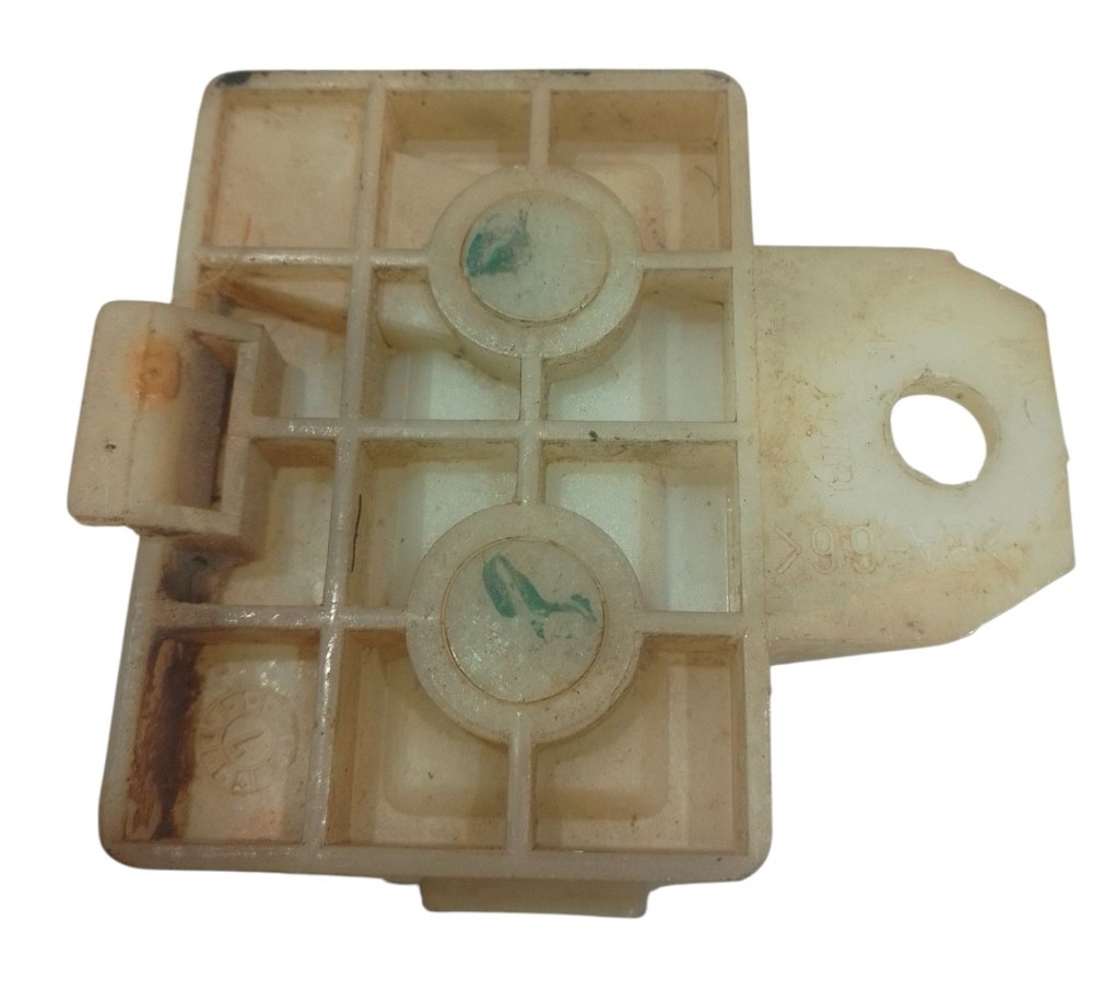 Caixa derivação conector bateria Chevrolet corsa 2001 2002 2