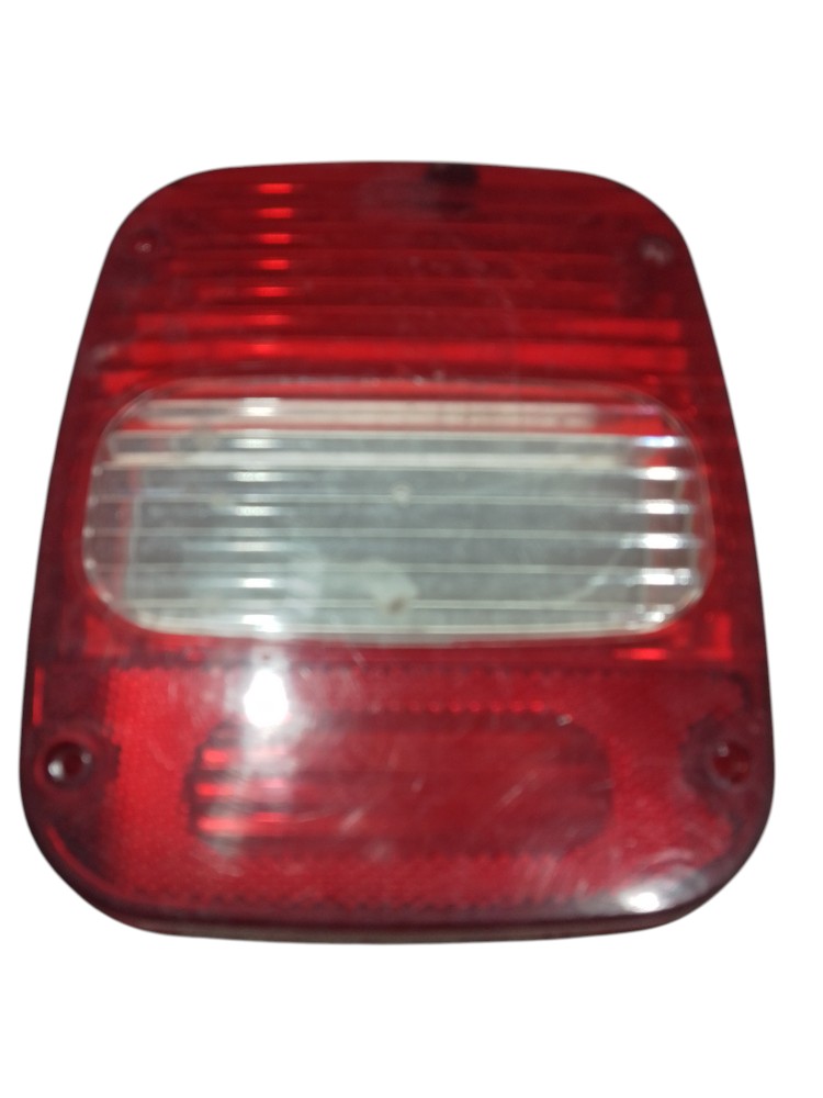 Lente lanterna Traseira Volkswagen cargo 2011 2014 3