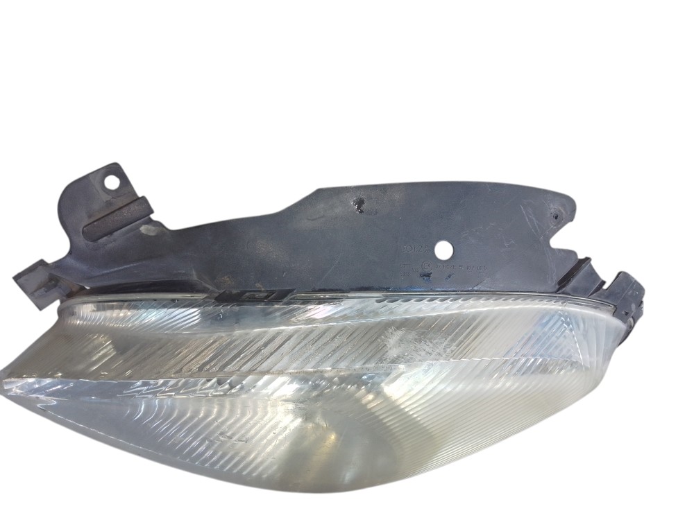Farol Dianteiro Lado Esquerdo Xsara Picasso 2000 A 2012 2