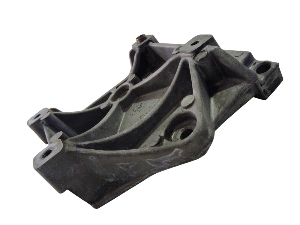 Suporte compressor ar condicionado Xsara Picasso 2006/2012 3