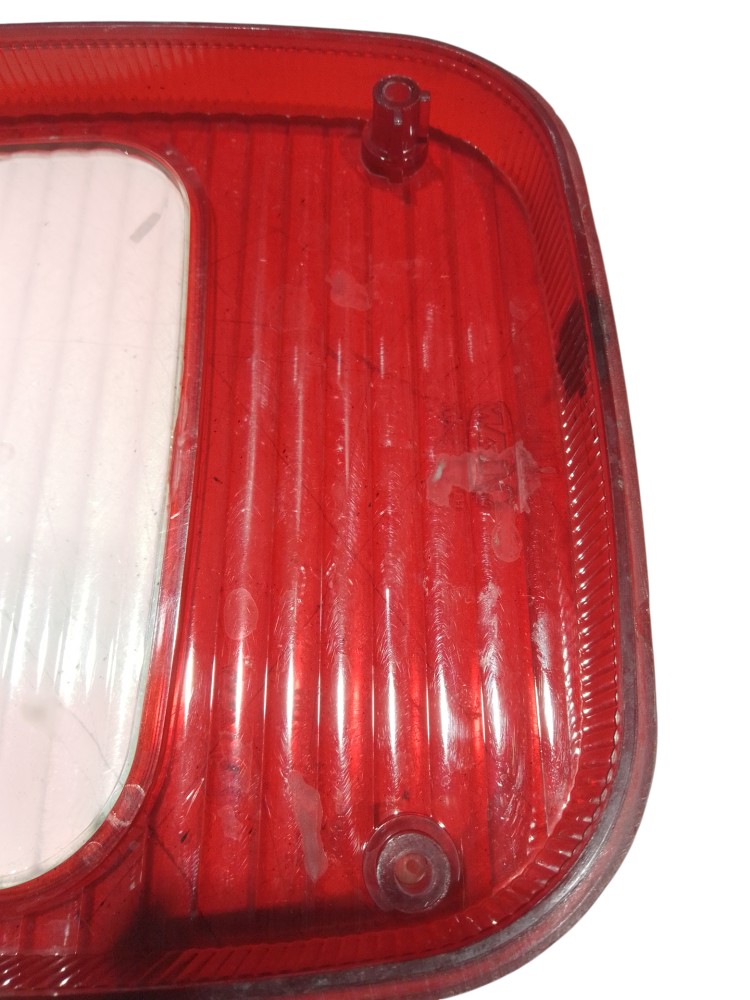 Lente lanterna Traseira Volkswagen cargo 2011 2014 4