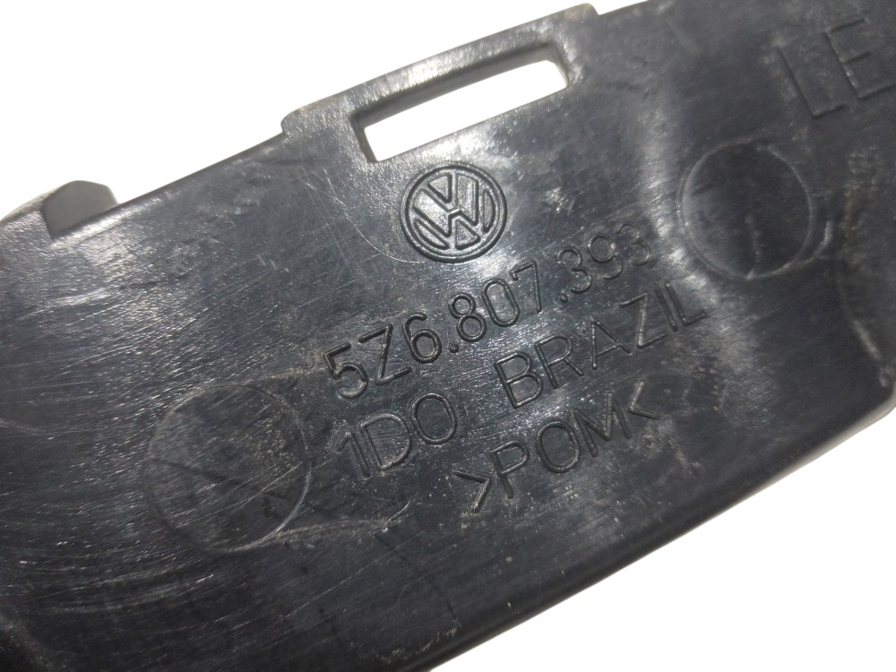 Guia suporte parachoque Volkswagen esquerdo original Fox 2014 2020 4