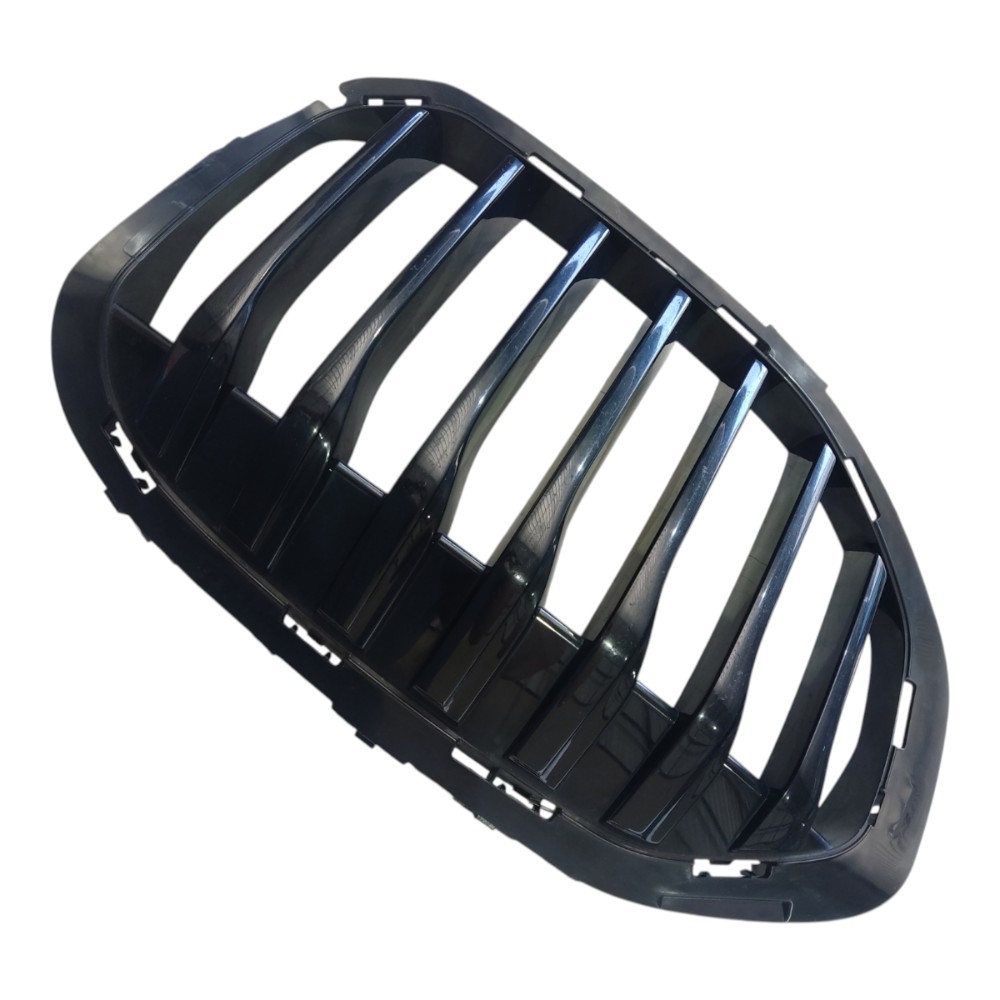 Grade parachoque bmw 218i gran Coupe Sport F44  F40 2019/20 2