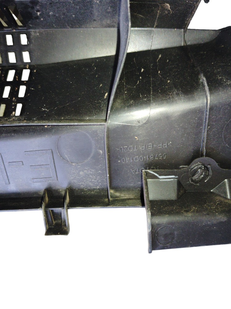 Grade Churrasqueira Parabrisa 1.3 1 Toyota Etios 2013 A 2020 3