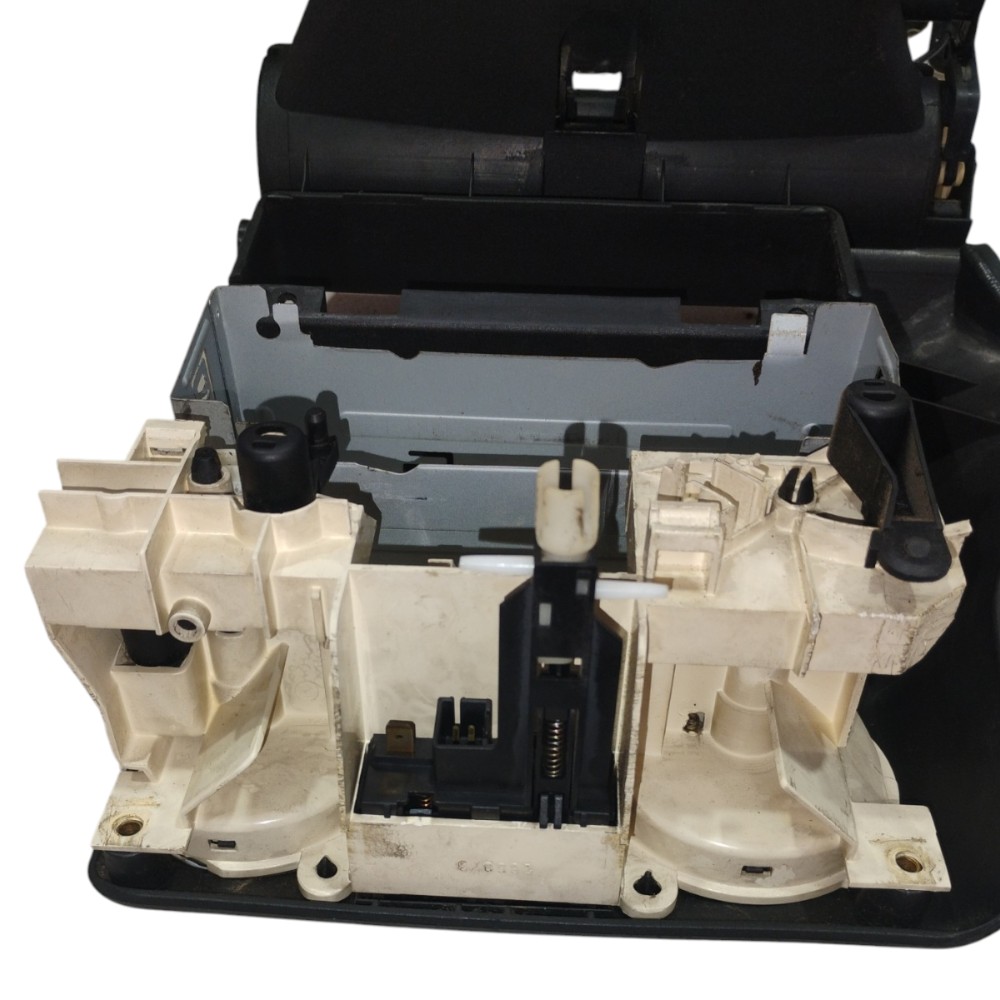 Moldura Central Painel Gm Astra 1993 1997 90450435 Difusor 8