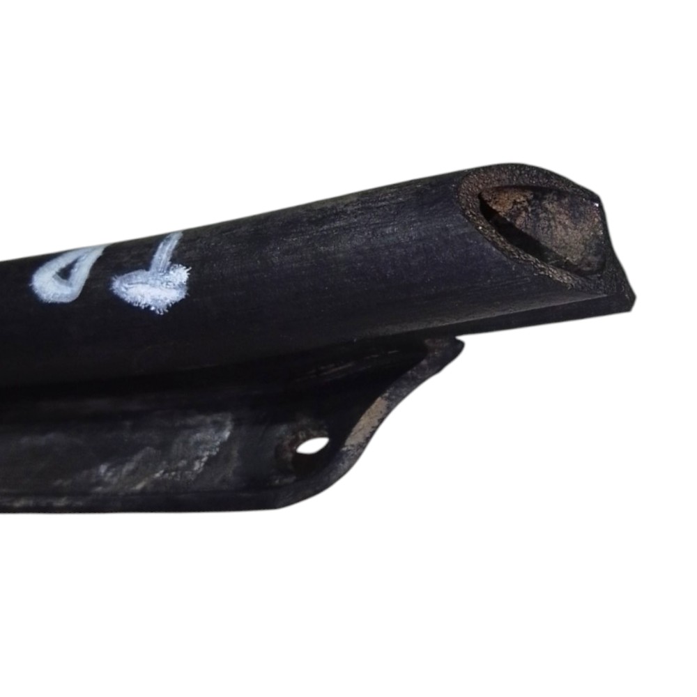 Borracha Inferior Porta Dianteira Direita Chevrolet Blazer 8