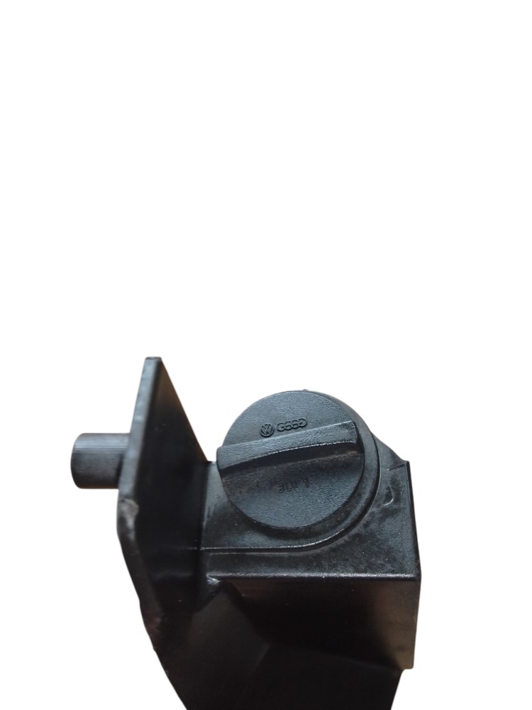 Moldura Acabamento Bomba Direção Hidráulica Golf 1995 A 2000 Preto Preto 7