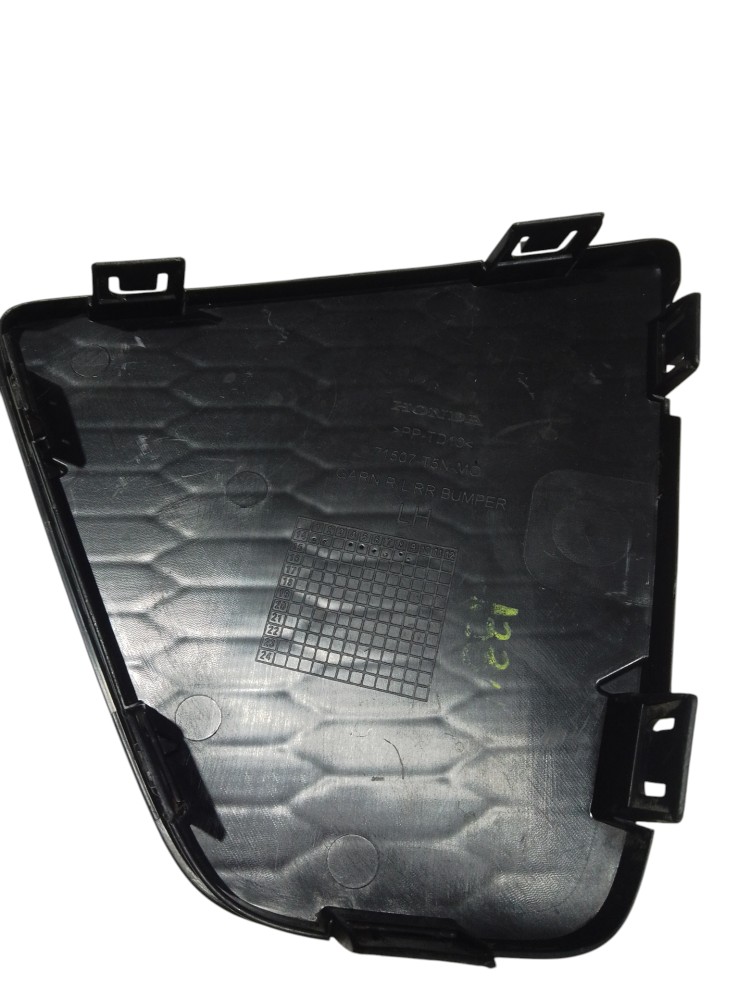 Moldura acabamento parachoque Esq traseiro honda fit 2015 4