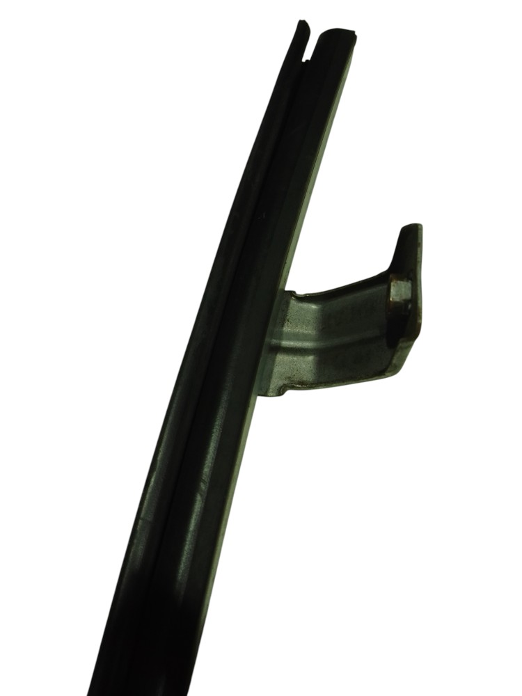 Guia Canaleta Nissan March Dianteiro Direito Ano 2011 Preto 7
