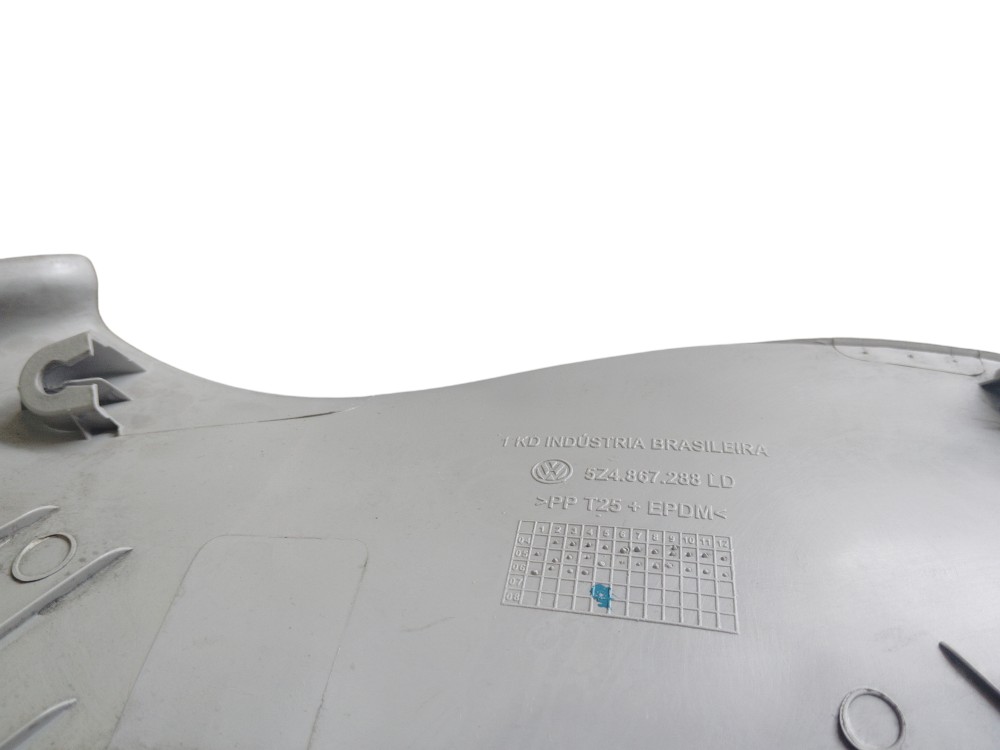 Moldura Suporte Bagagito Lado Direito Volkswagen Fox 04 A 11 5