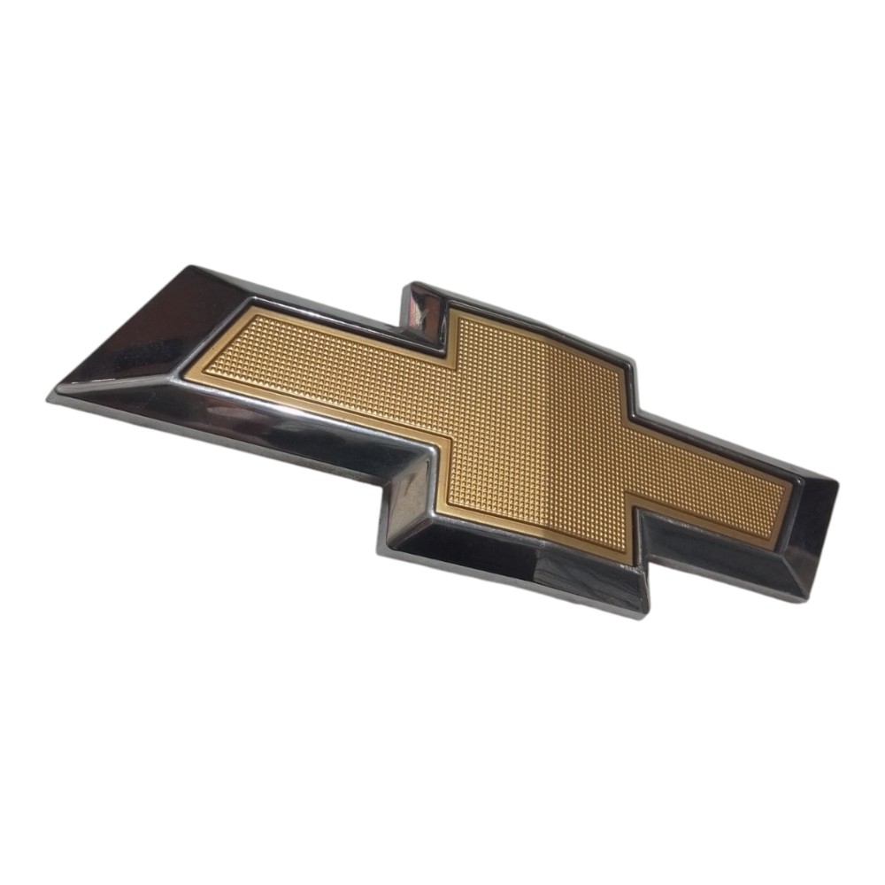 Emblema Tampa Traseira Chevrolet Onix Original 52096409 Dourado 6