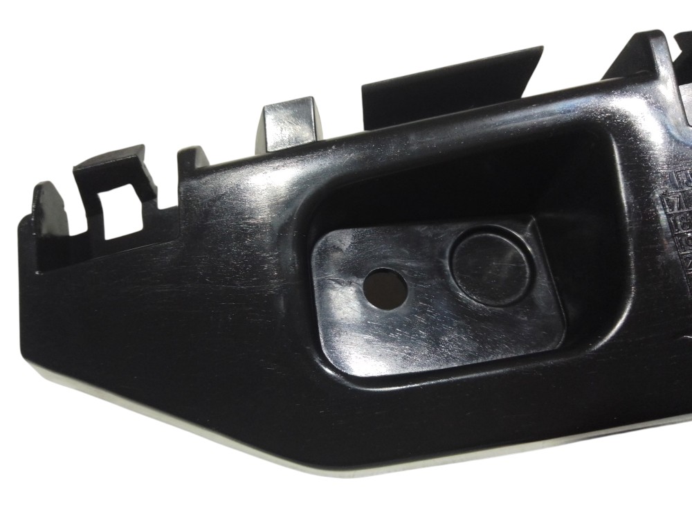 Suporte guia parachoque traseiro Ford Ka sedan 2018 2021 5