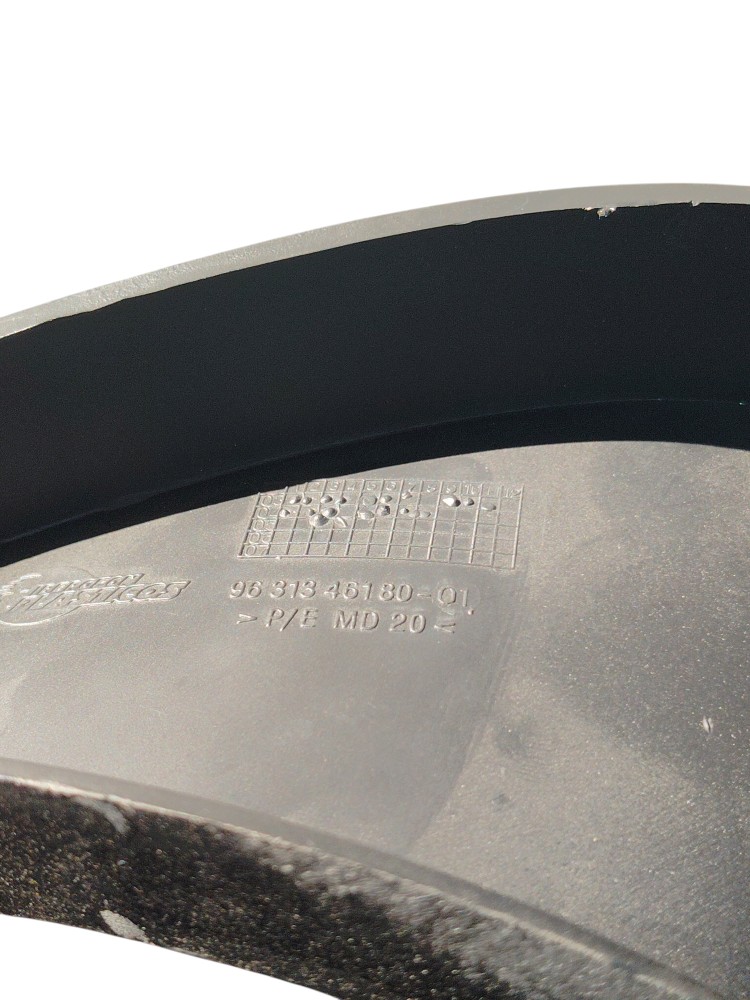 Moldura Caixa De Ventilação Xsara Picasso 2000 A 2012 9