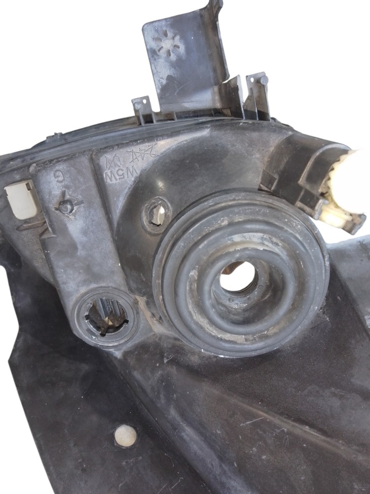 Farol Dianteiro Lado Esquerdo Xsara Picasso 2000 A 2012 9