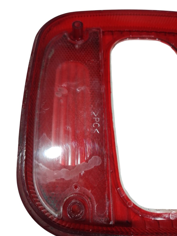 Lente lanterna Traseira Volkswagen cargo 2011 2014 6