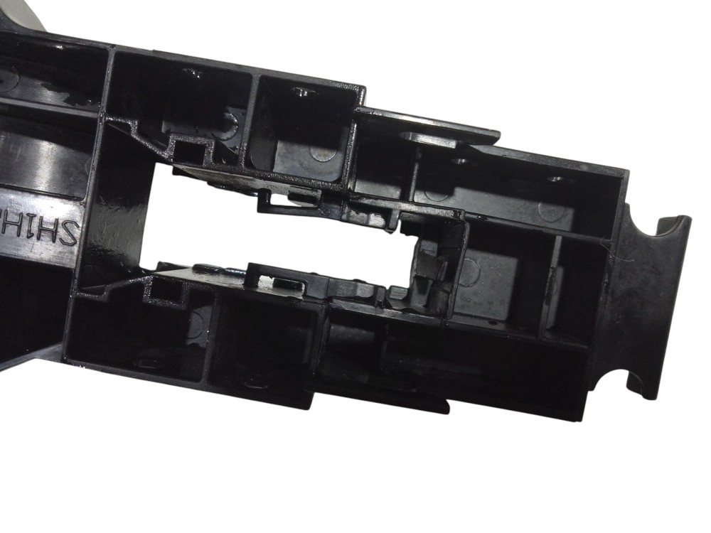 Suporte Maçaneta Externa Dianteiro Direito Nissan March 2011 7
