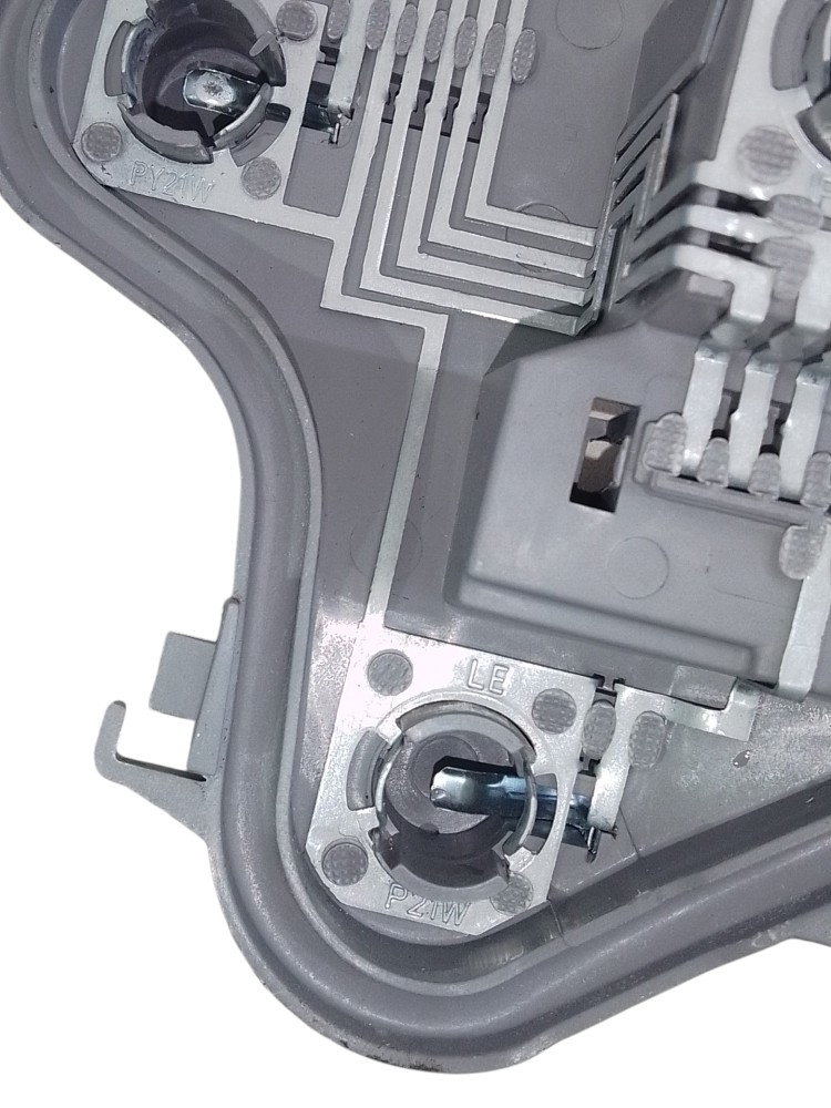 Circuito Elétrico Lanterna Traseira Lado Esquerdo Fox 04/13 6