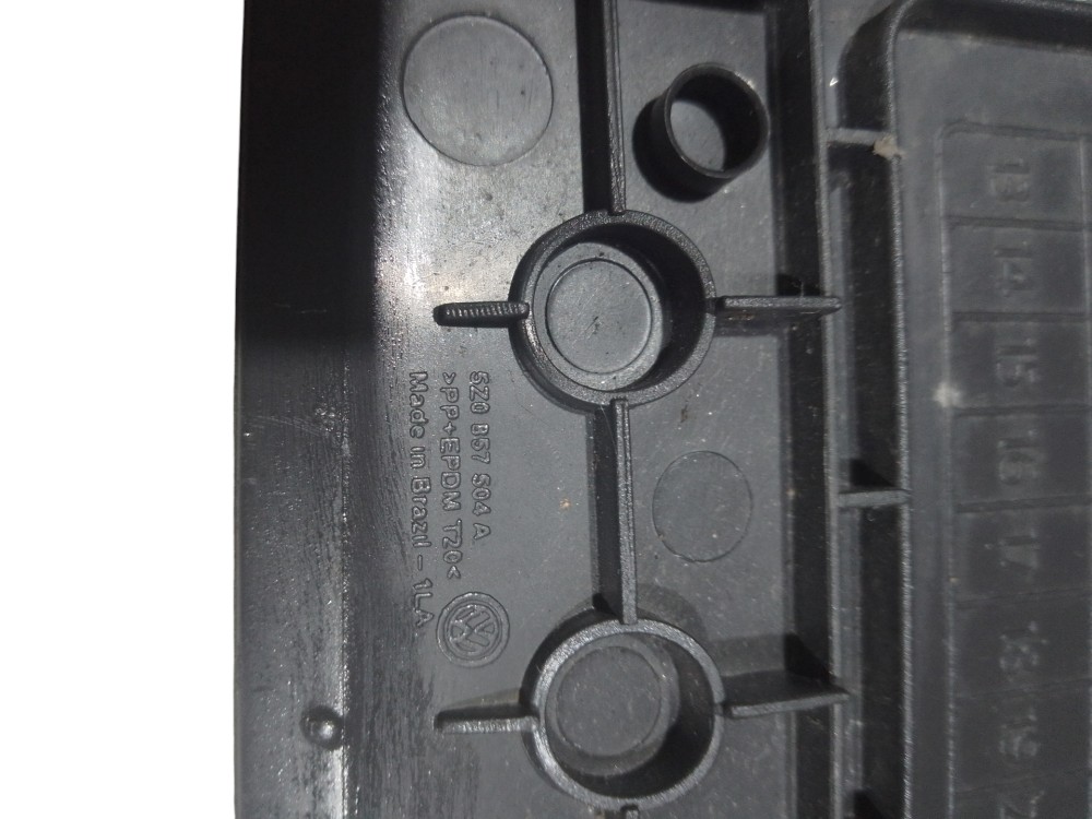 Tampa Caixa Fusível Volkswagen Original Fox 2014 Preto 7